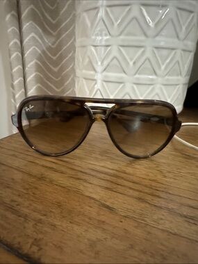 Ray-Ban Brown Gradient Aviator Sunglasses RB4376